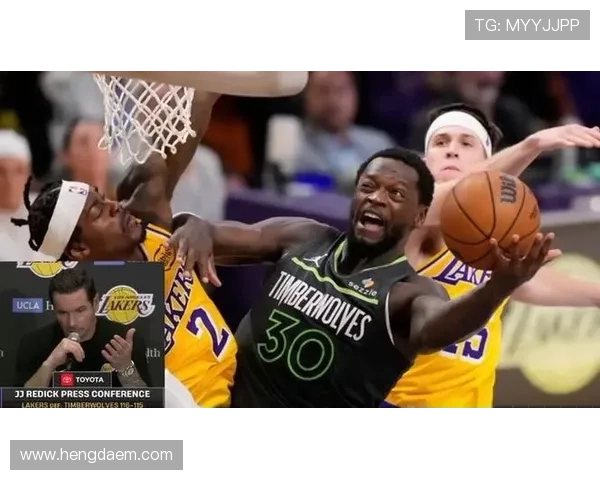 里夫斯盛赞勒布朗为历史最佳球员场内外表现令人惊叹 里夫斯盛赞勒布朗为历史最佳球员场内外表现令人惊叹